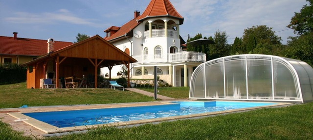 Villa with breathtaking views in Heviz, indoor pool 9,30x3,50x1,40 m in Cserszegtomaj