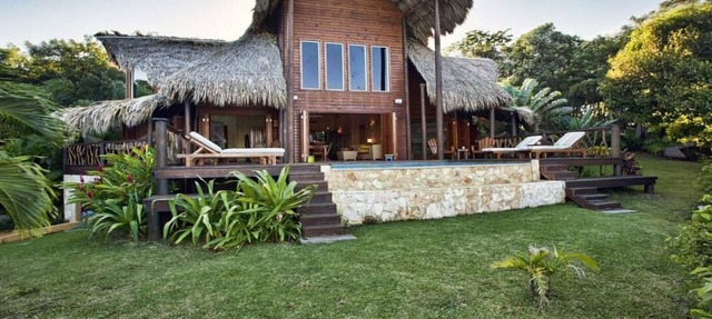 Villas Del Mar Spacious estate in Politilly Bight with pools, hot tubs, Spa in Politilly Bight