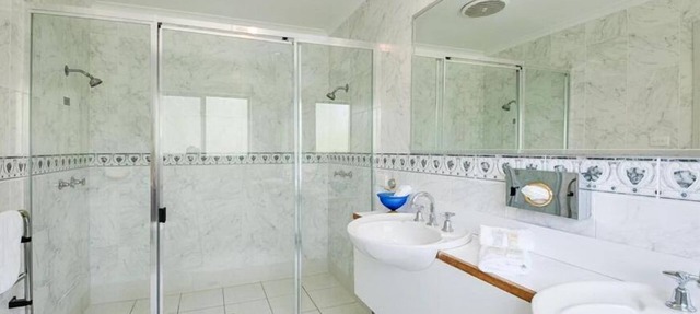 Wanjii II Pool & Spa Getaway Vacy in Vacy