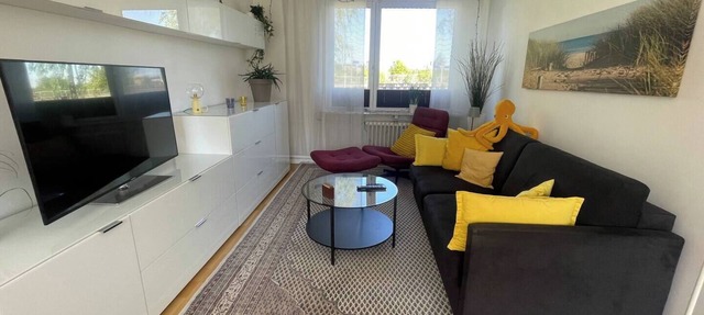 Watching the ferries, quiet reading spaces and great public transport connection in Lübeck