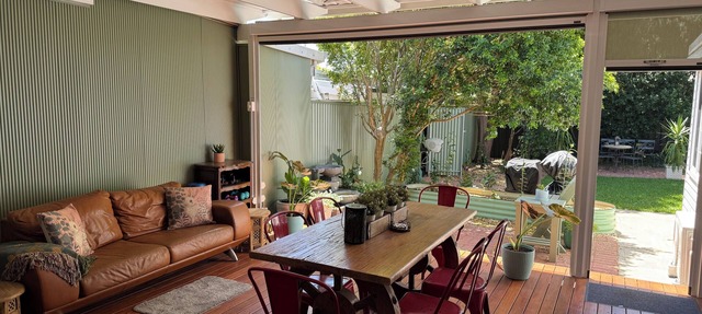 Welcoming, Peaceful, Spacious, Close to Everything in Clarence Gardens