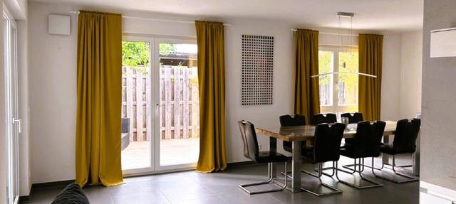 Zentral Gelegenes Haus in Ruhiger Lage Nähe U-/s-bahn mit Terrasse und Garten in Fürth