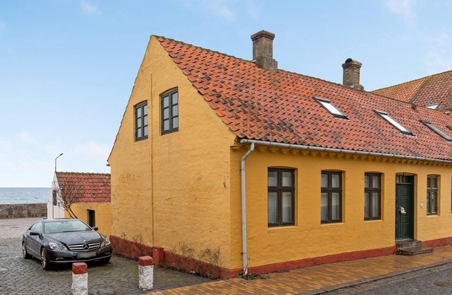 Accommodation 