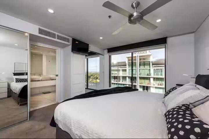 Adelaide Central Business District Apartment | Great views Penthouse on North Terrace