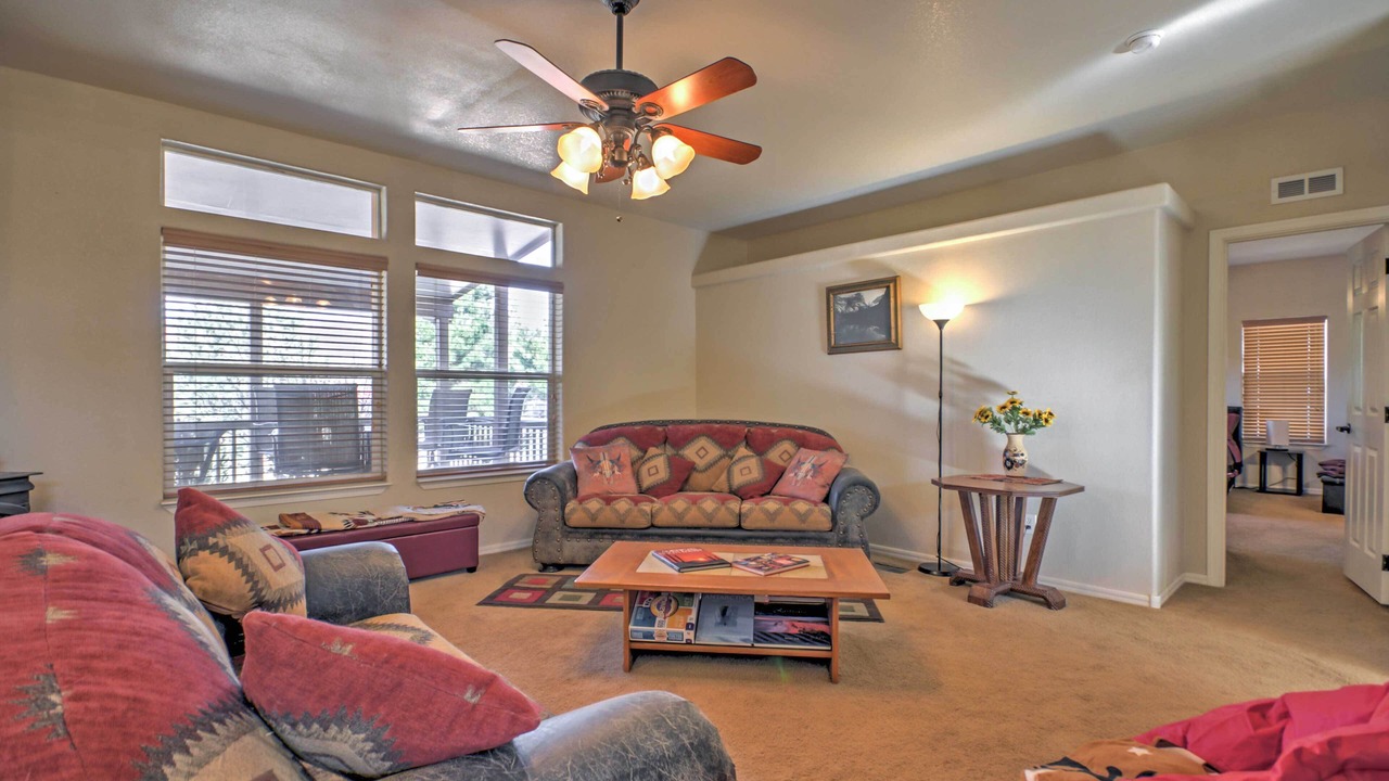 Photo of Livingroom in Kanab