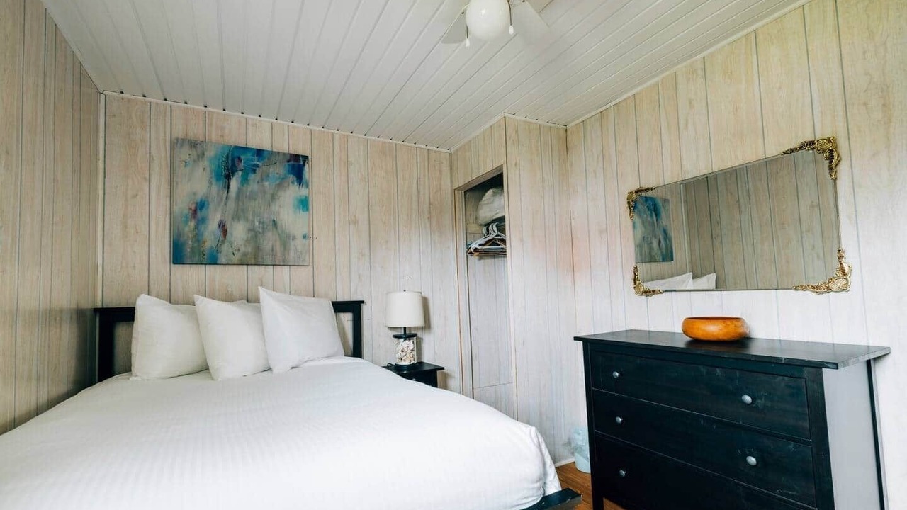 Photo of Bedroom in Green Gables