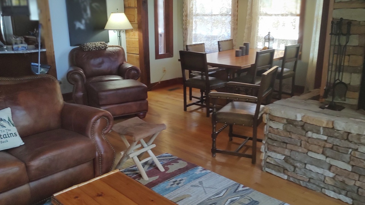 Photo of Livingroom in Townsend