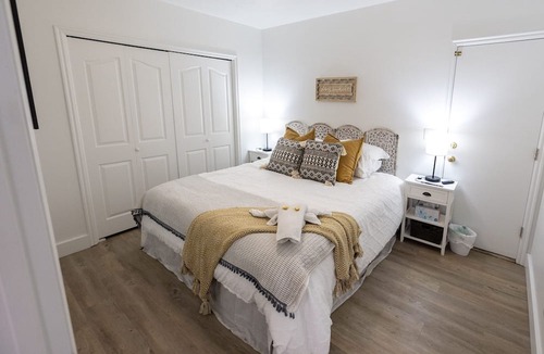 Mount Pleasant Apartment | 🤩king w/kitchen+washer/dryer+queen sleeper 🥾(15 mi.) maple canyon250mbps wi-fi