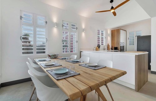 Kralendijk Villa | Waterdream Villa Watervillas with a mature palm garden and a wonderful private pool overlooking the lagoon