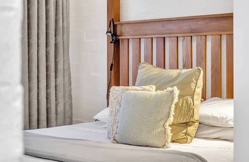 Glenelg North Apartment | Treetops at Glenelg Coastal Stay with Leafy Patio