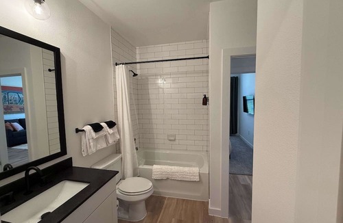 Gruene Apartment | Charming 1BR Retreat - Walk to Gruene Hall + Upscale Amenities