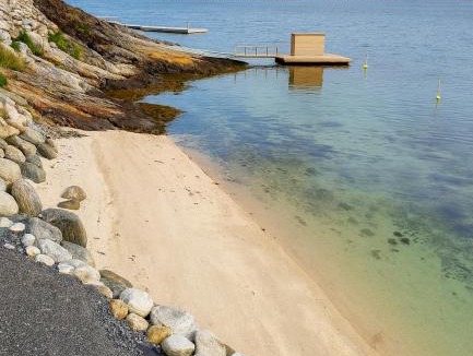 Herdla House | Big Waterfront Cabin - Sauna & Spa - Near Bergen - Sleeps 18