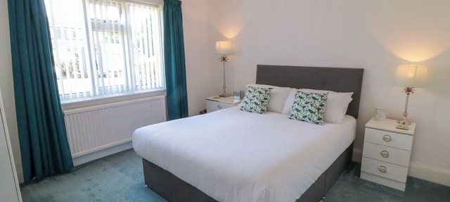 Field Cottage in York