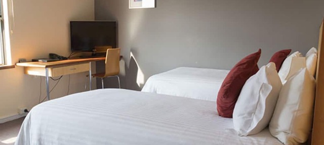 Ocean Beach Hotel in Cottesloe