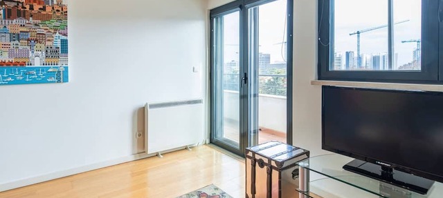 Fancy Apartment W/Metro at Doorstep by LovelyStay in Lisboa