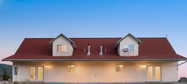 Hacienda Roja - The Pinion #8 at Wind Walker Homestead, Sleeps 4 in Spring City