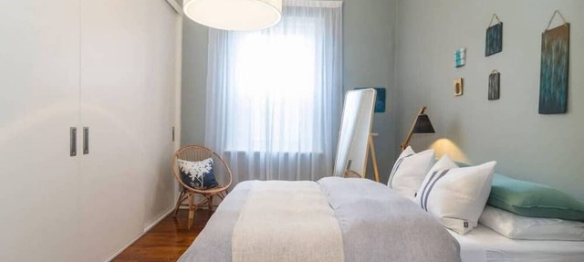 Blackbird at Arlo`s—Heritage meets Designer Charm in Glenelg South
