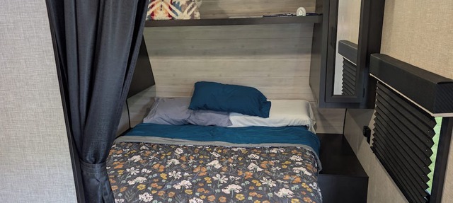 RV Retreat: Steps from Lake Superior with Basswood Island views in Bayfield