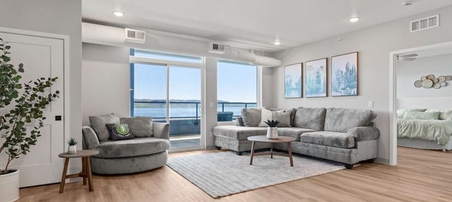 Top floor unit with huge patio overlooking Lake Pepin - Unit 304 in Lake City