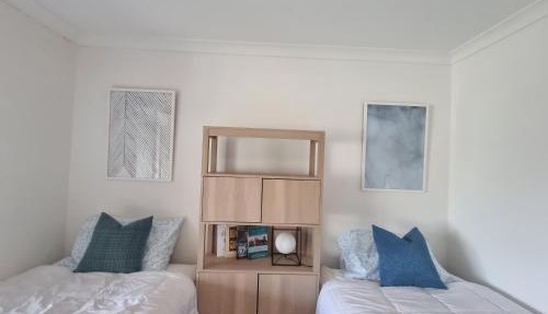 Cozy Home with Ocean View & Sunset- Walk to Falcon Beach in Falcon