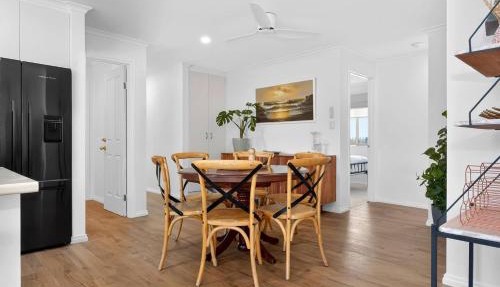 Seacliff Haus - Walk to Beach, Jetty & Local Dining in Marino