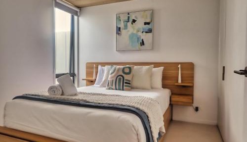 Central Ocean Grove Hideaway Pet Friendly in Ocean Grove