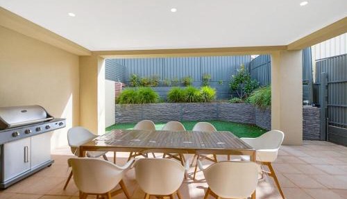 Aria House - Henley Beach - Family Holiday Beachside BBQ in Henley Beach