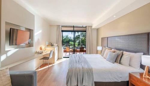 Harbourfront Resort - King Studio with Balcony & Pool in Darwin