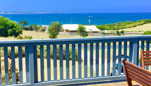 Panoramic Drive Holiday House in Cape Bridgewater